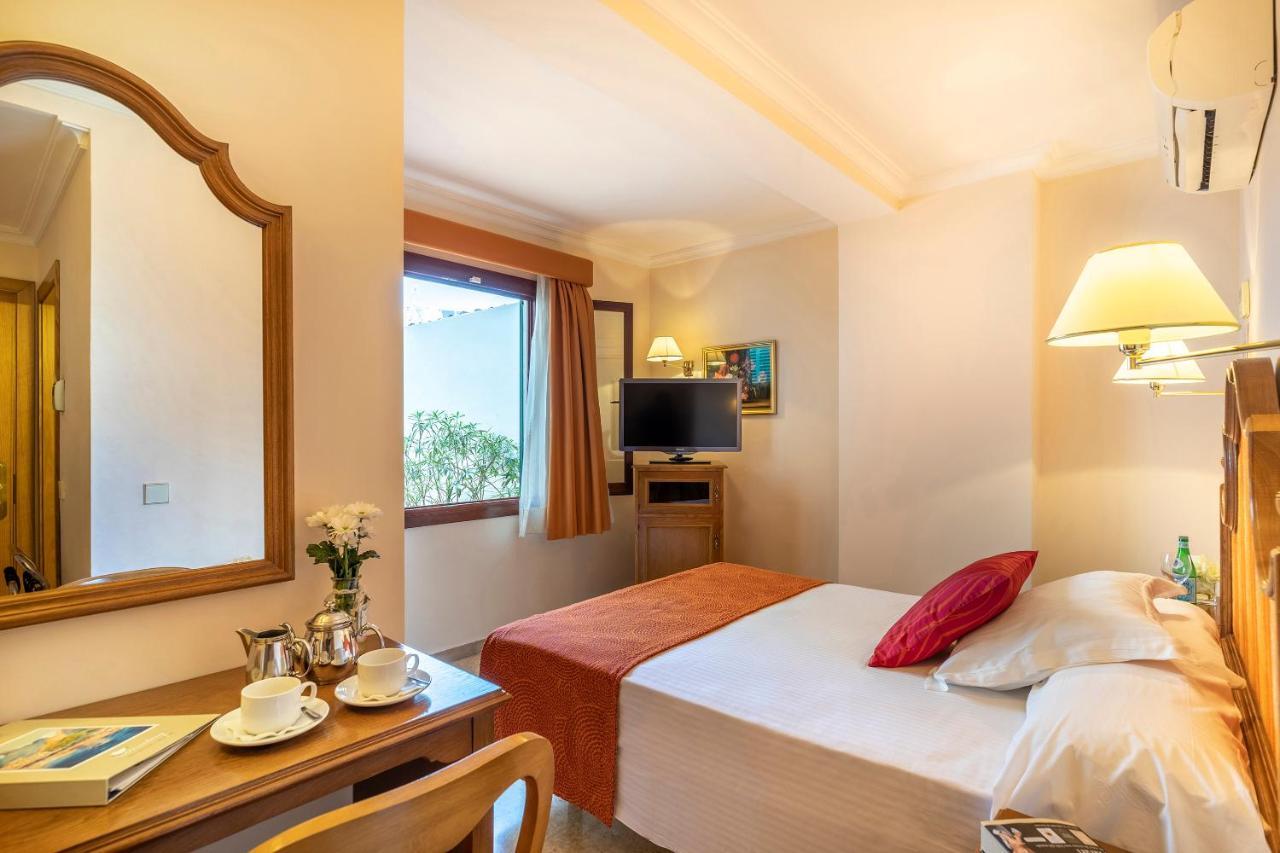 Hotel Miramar Mallorca Port de Pollença Chambre photo